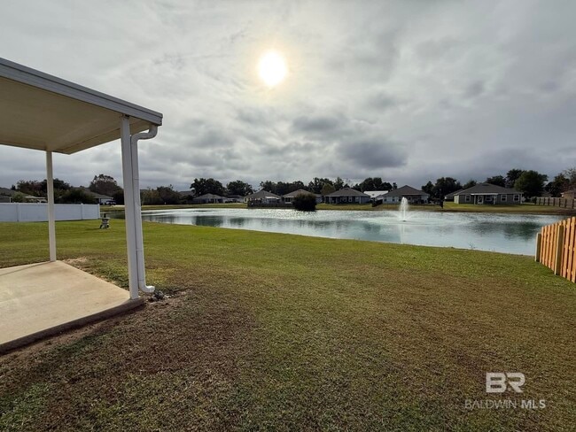 Building Photo - 912 Sentinel Cir