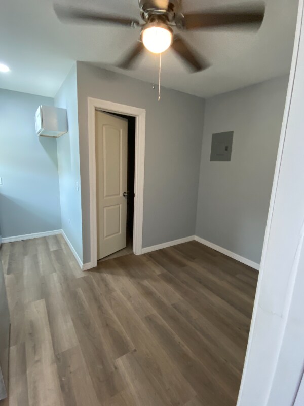 Building Photo - 1825 14th Ave