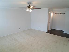Building Photo - 13070 Trail Hollow Dr