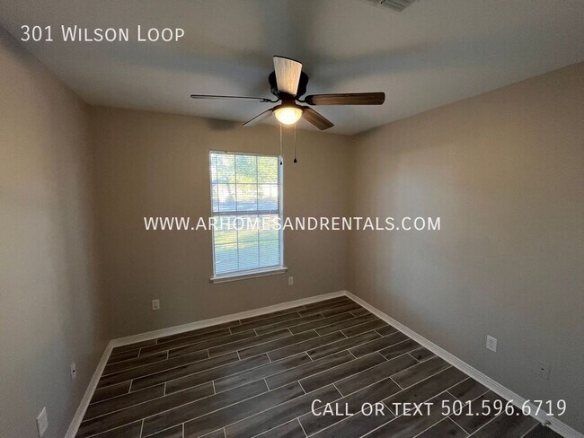 Building Photo - 301 Wilson Loop