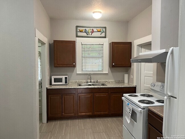 Building Photo - 129 W Young