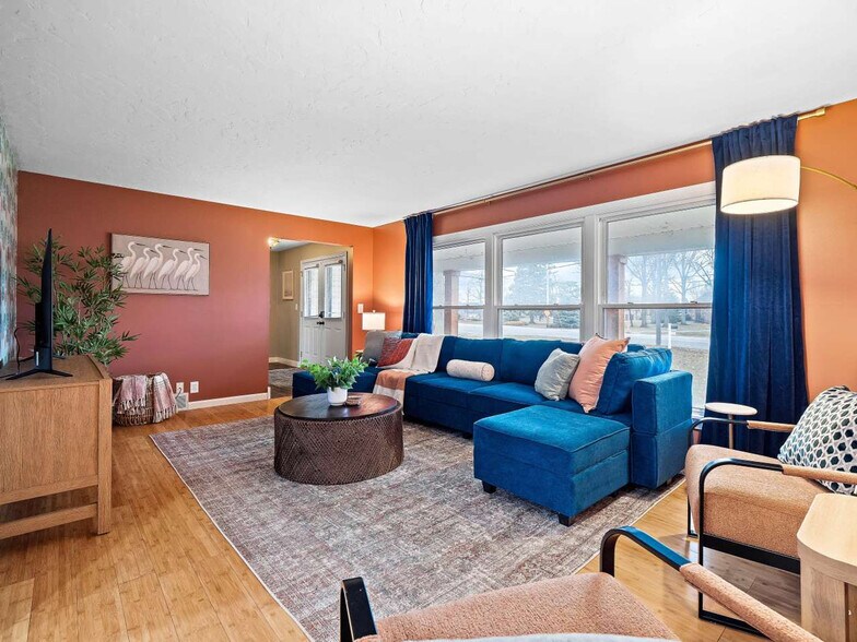 Building Photo - 32071 Lake Rd