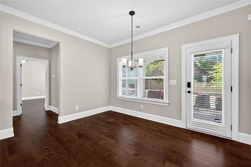 Building Photo - 3047 Mountain Shadow Way