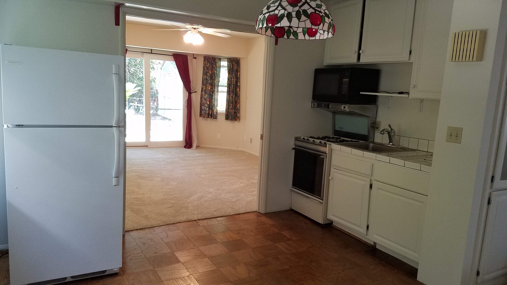 kitchen & bedroom - 16845 Armstead St