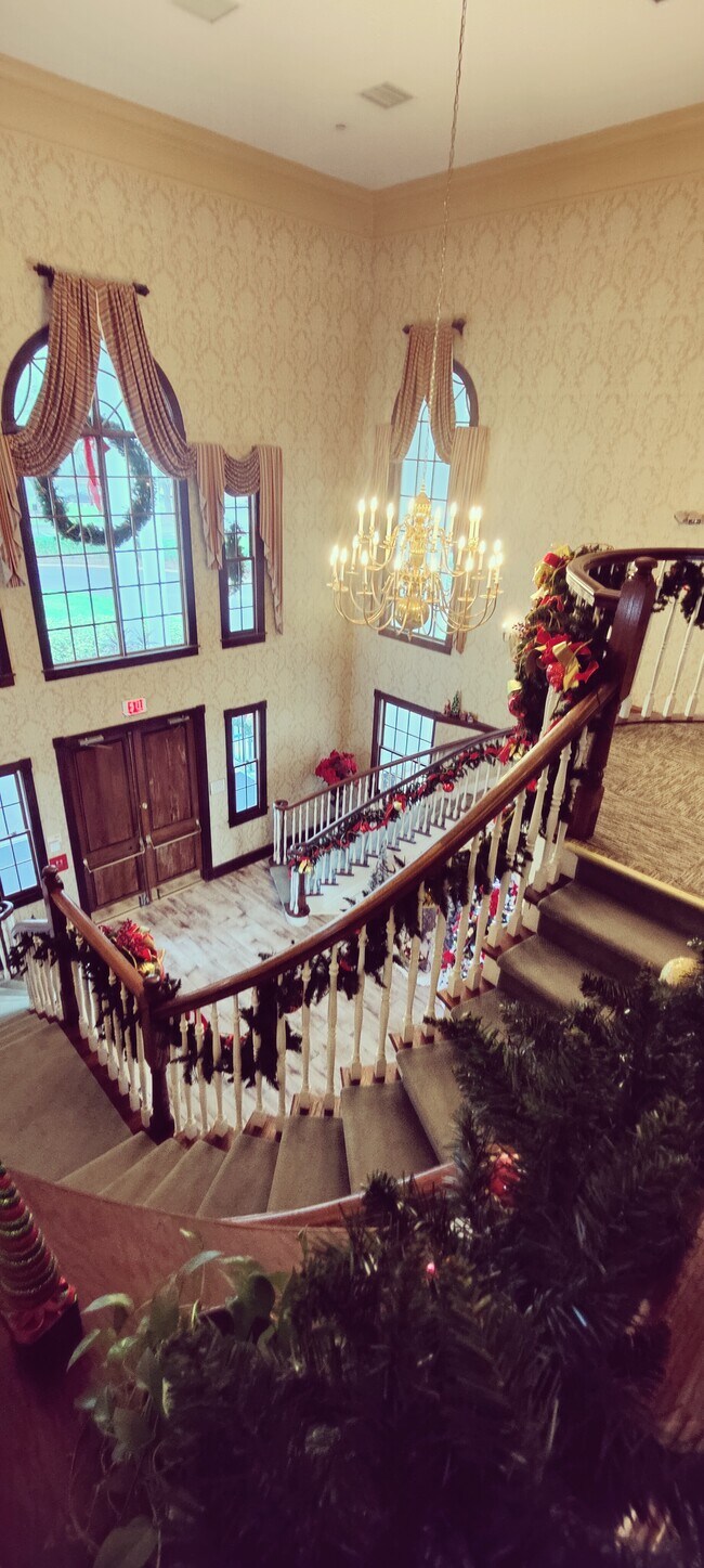 Manor activities center - 3602 Westover Cir