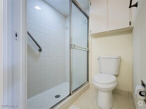 Building Photo - 4209 Castlewood Dr