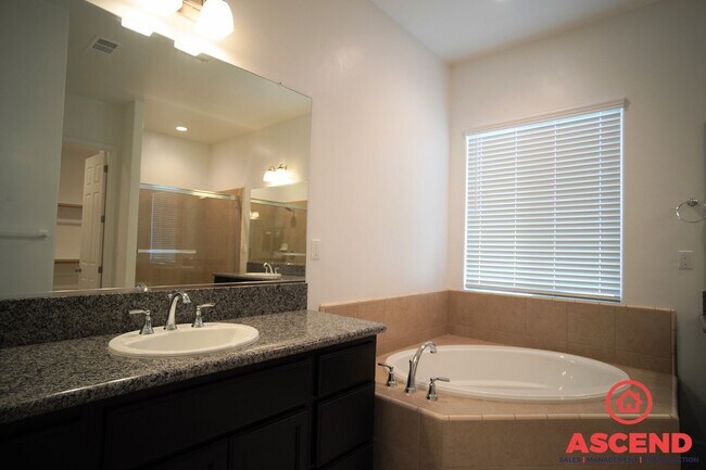 Building Photo - 8904 Costa Blanca Dr