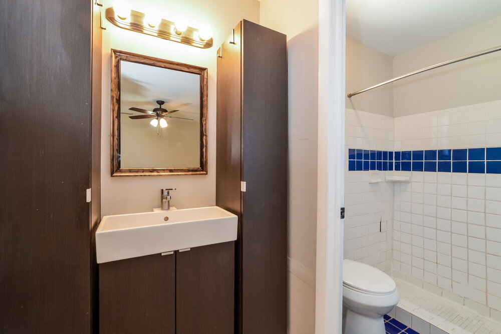 Building Photo - 1301 Baranova Rd