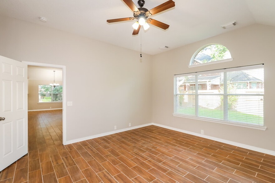 Building Photo - 3103 Bronco Bluff Ct