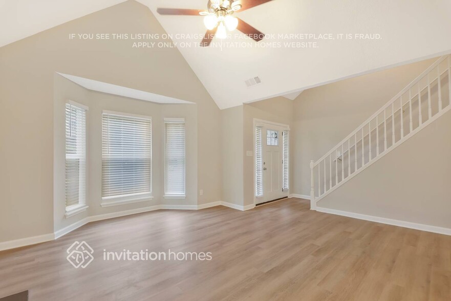 Building Photo - 1446 Chapel Hill Ln SW