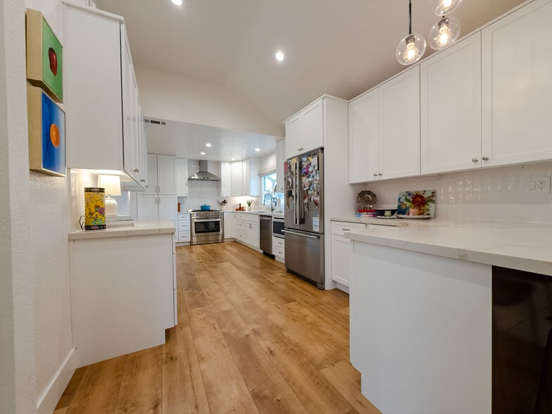 Building Photo - 5323 W Goldenwood Dr