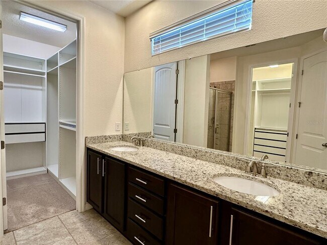 Building Photo - 13892 Summerport Trail Loop