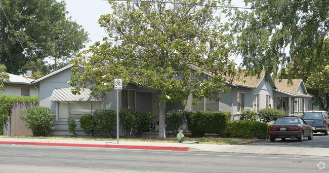 Building Photo - Marina Apartments