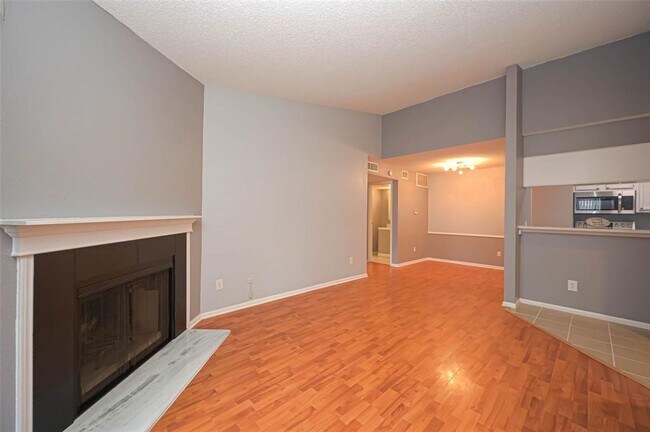 Building Photo - 2120 El Paseo St