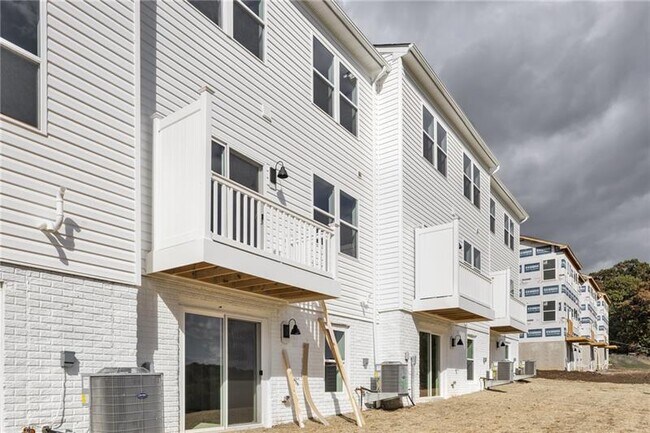 Building Photo - 130 Scotland Ln