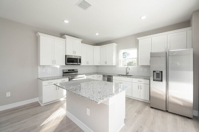 Building Photo - Peaceful and Private setting new construct...