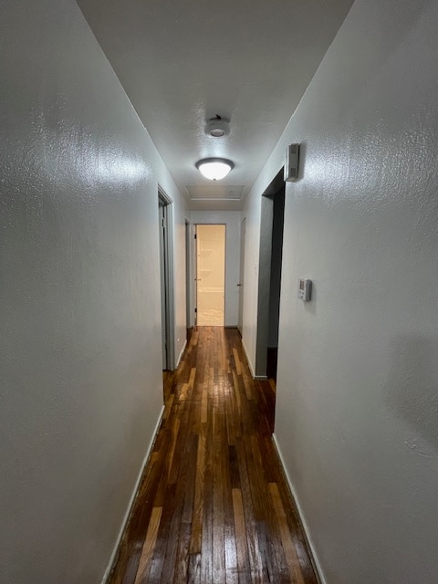 Building Photo - 2229 Parkview Pl