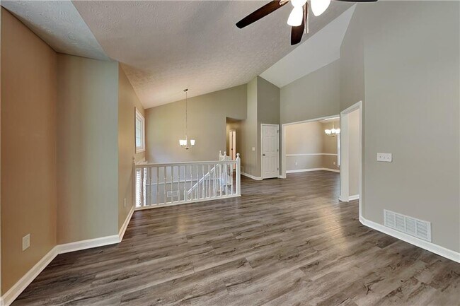 Building Photo - 629 Glendale Forest Dr