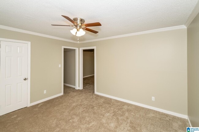 Building Photo - 1309 Lake Ln NE