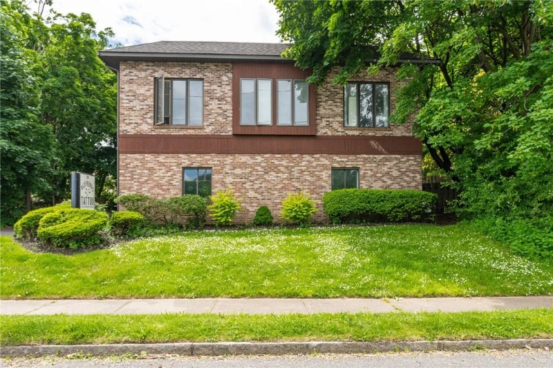 Primary Photo - 241 Norris Dr
