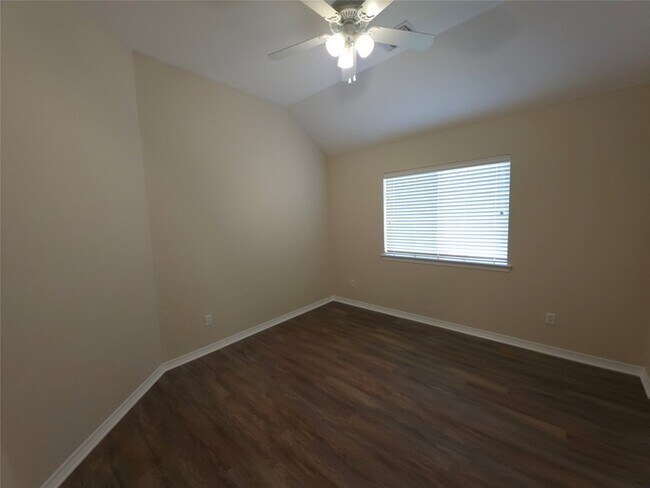 Building Photo - 21219 Willow Glade Dr