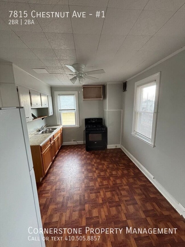 Building Photo - 7815 Chestnut Ave