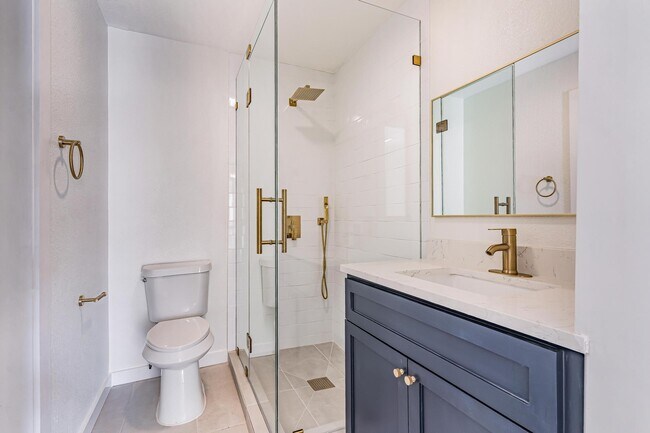 Building Photo - 3913 Avenue H