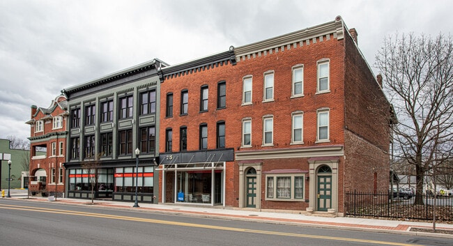 Primary Photo - 215 E 3rd St