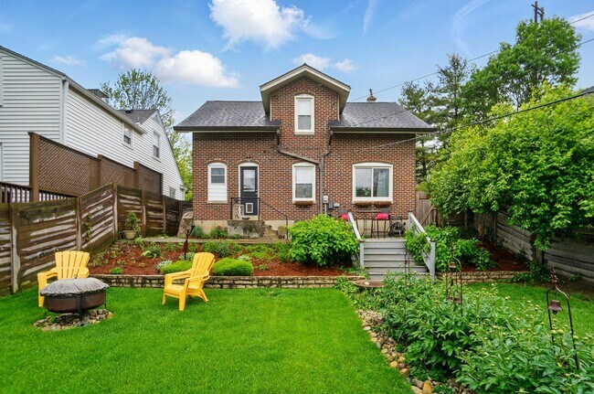 Building Photo - 3000 Hillside Ave