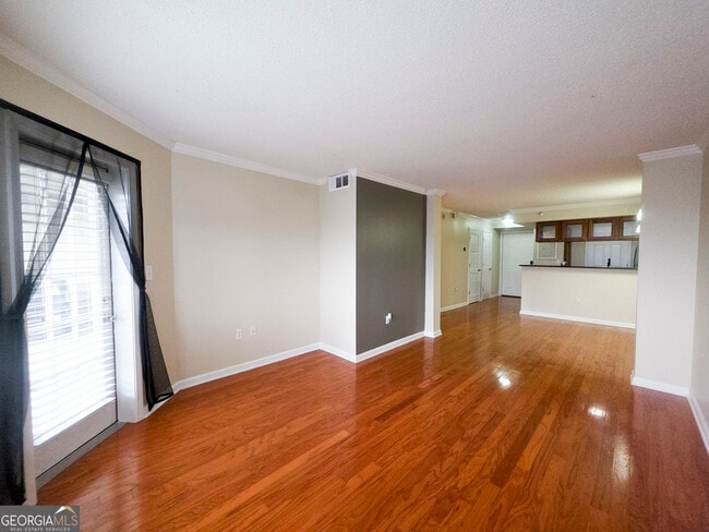 Building Photo - 795 Hammond Dr NE