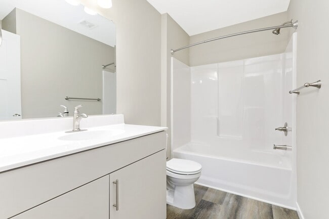 Building Photo - Otsego Townhome for RENT 3bd3ba2gar INTERIOR UNIT available May 01