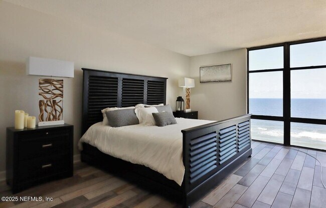 Building Photo - 1301 1st St S