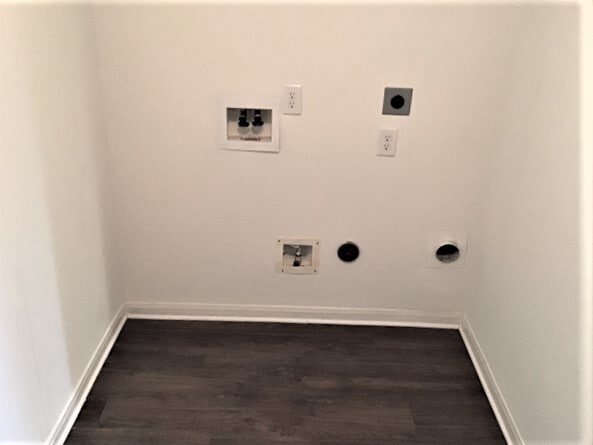 Building Photo - 1906 Glen Park Dr