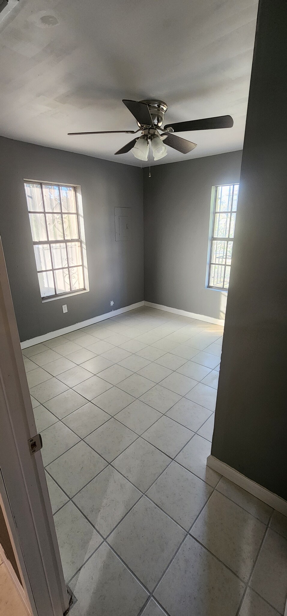 Building Photo - 1328 Andrews St