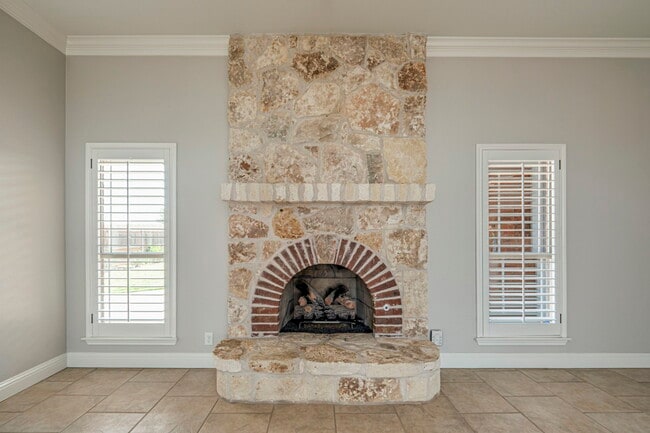 Building Photo - 2903 Savoy Pl