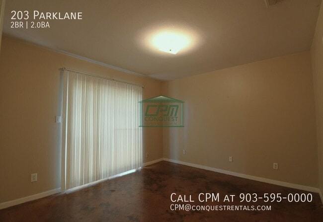 Building Photo - 203 Parklane-