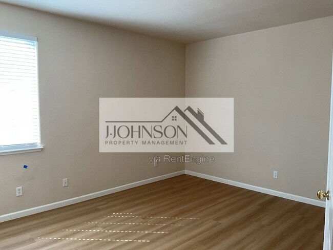 Building Photo - 2408 Victor Ct
