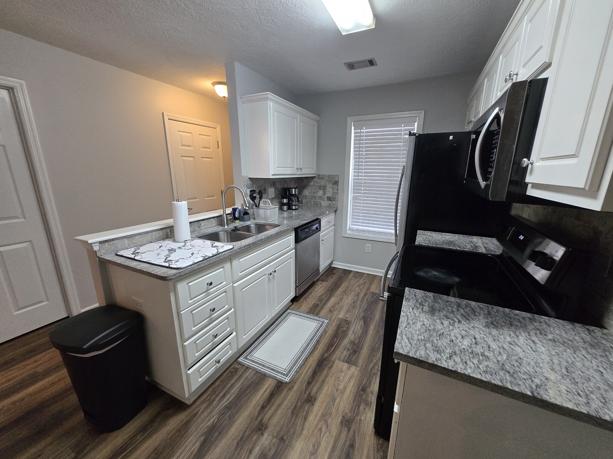 Building Photo - 2177 Bridgeton Rd