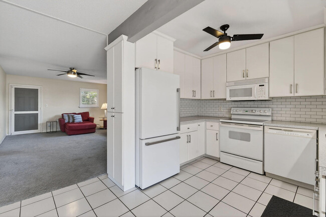 Building Photo - 3150 Meridian Way S