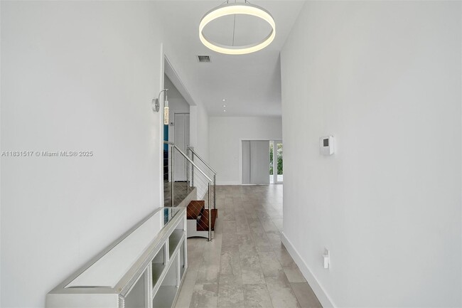 Building Photo - 8540 SW 20th St