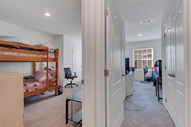 Building Photo - 1394 Yellow Finch Dr
