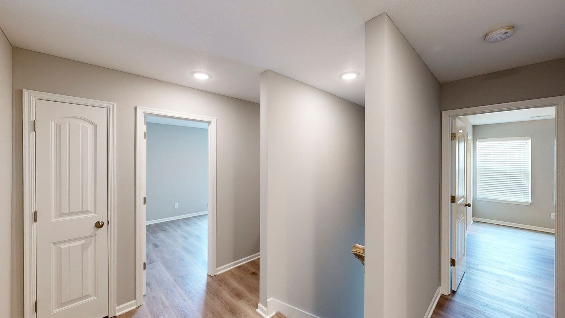 Building Photo - 611 Pampas St