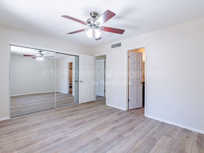 Building Photo - 1266 N 85th Pl