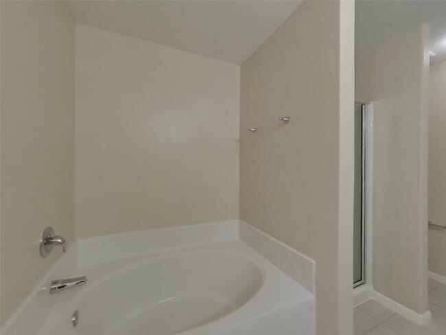 Building Photo - 928 American Monarch Dr
