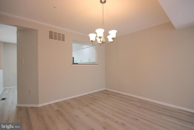 Building Photo - 7782 Blueberry Hill Ln