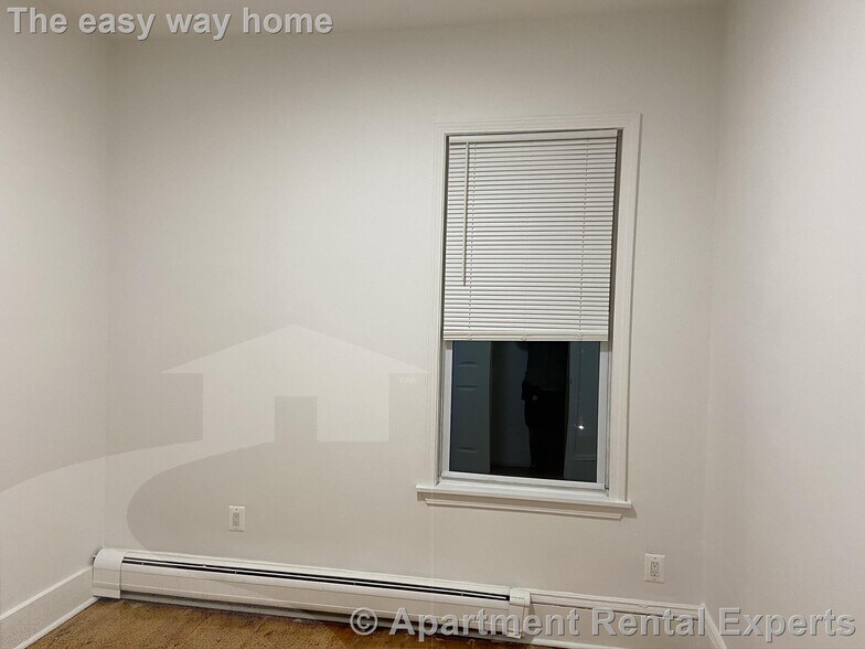 Building Photo - 252 Windsor St