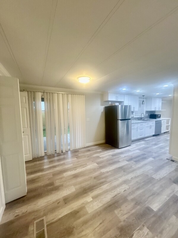 Building Photo - 8449 Moonlight Way