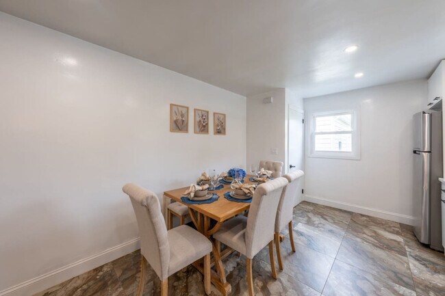 Building Photo - 810 Walnut St