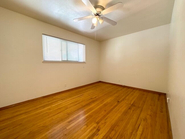 Building Photo - Charming Single-Story Home in Fair Oaks!