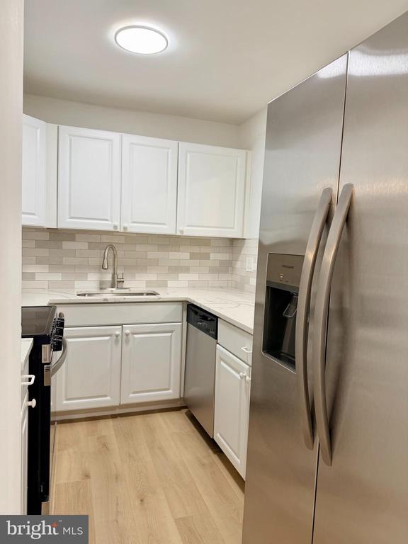 Building Photo - 9618 Inverary Ct